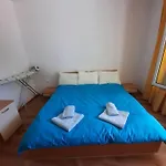 Central, 1 Bed Apt, 3* Yassen * 阳光海滩