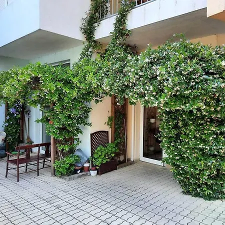 Apartman Central, 1 Bed Apt, 3* Yassen Napospart