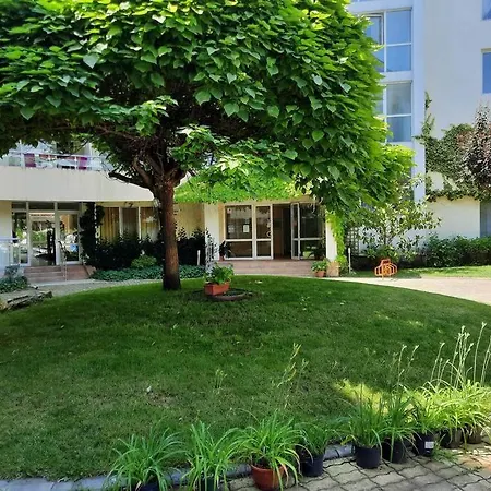 公寓 Central, 1 Bed Apt, 3* Yassen