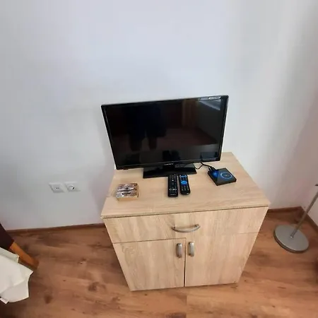 Central, 1 Bed Apt, 3* Yassen Apartman Napospart