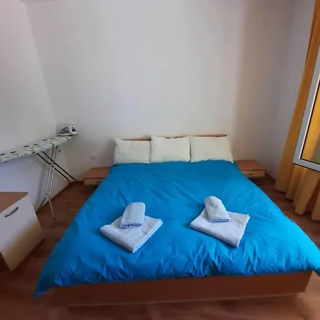 Central, 1 Bed Apt, 3* Yassen * ساني بيتش