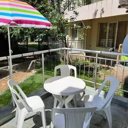 Central, 1 Bed Apt, 3* Yassen Sunny Beach
