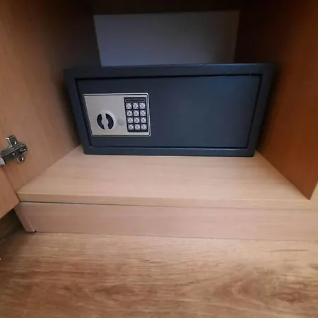 Central, 1 Bed Apt, 3* Yassen * ساني بيتش