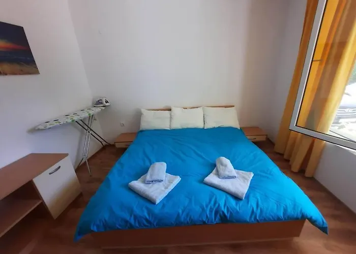 Central, 1 Bed Apt, 3* Yassen * サニービーチ