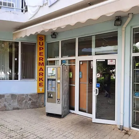 Central, 1 Bed Apt, 3* Yassen *